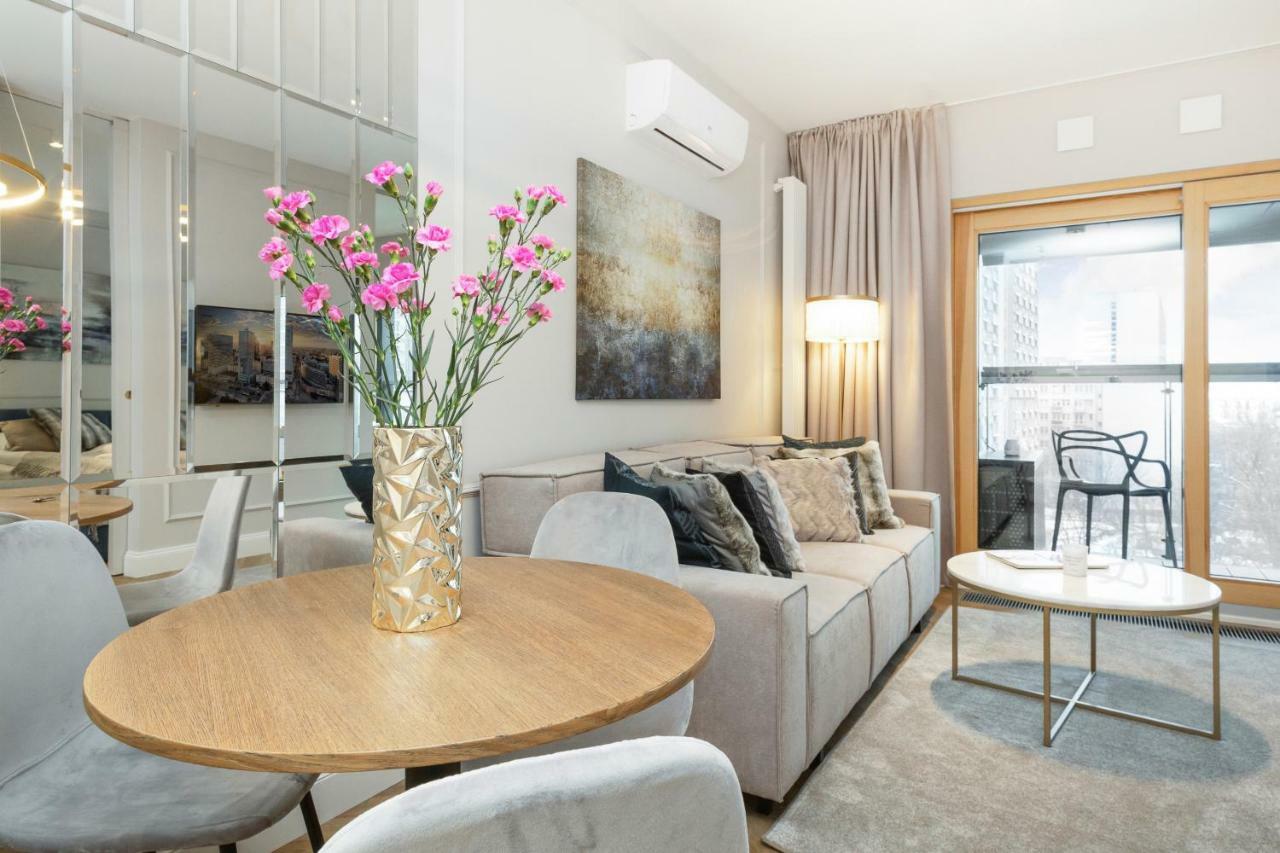 Mennica Residence Apartments By Renters Prestige Warsawa Bagian luar foto