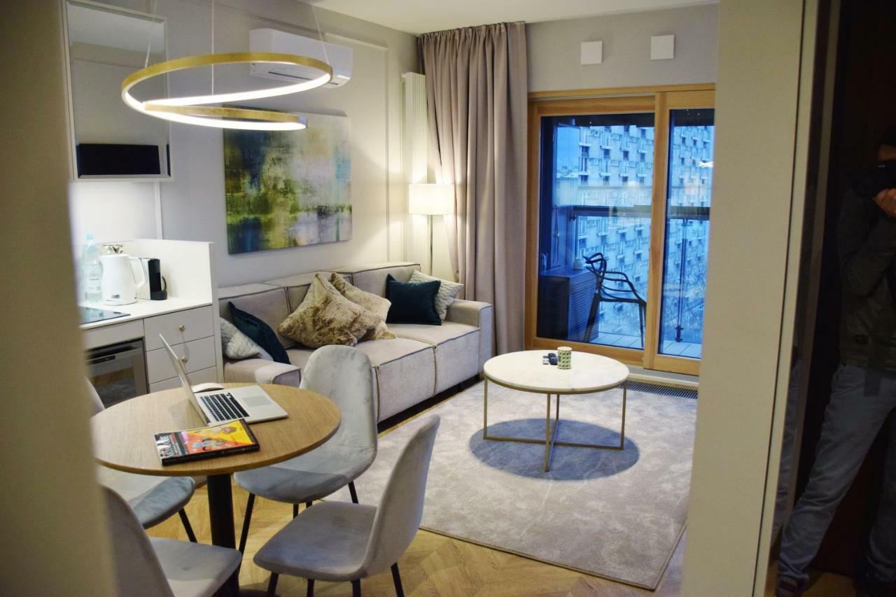 Mennica Residence Apartments By Renters Prestige Warsawa Bagian luar foto